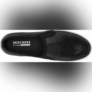 Sketchers Air Cooled Memory Foam Slip On Sneaker